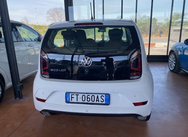 VOLKSWAGEN UP ECO HIGH 1.0 METANO pieno