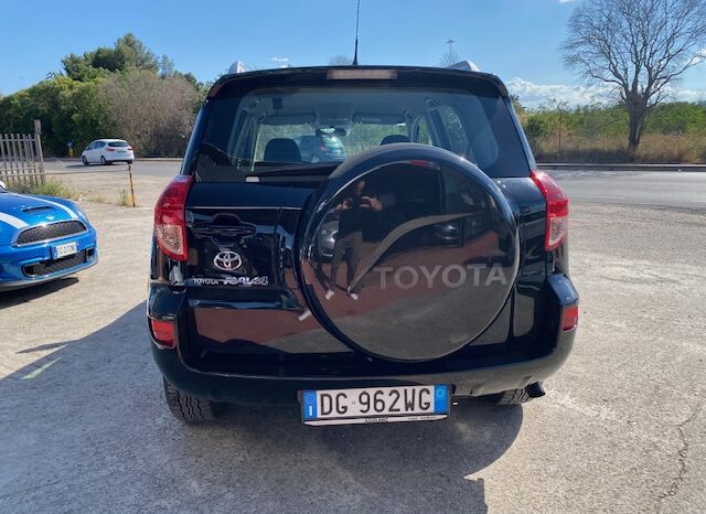 TOYOTA RAV4 2.2 D4D 136CV pieno