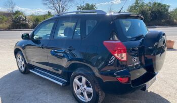 TOYOTA RAV4 2.2 D4D 136CV pieno