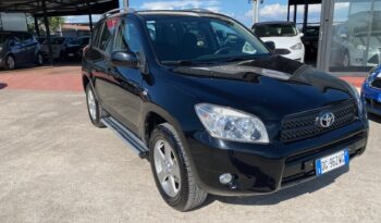 TOYOTA RAV4 2.2 D4D 136CV pieno