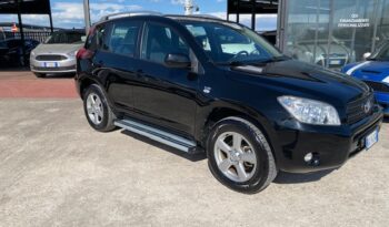 TOYOTA RAV4 2.2 D4D 136CV pieno