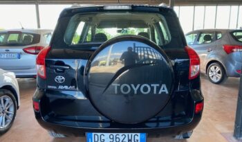 TOYOTA RAV4 2.2 D4D 136CV pieno