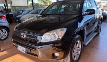 TOYOTA RAV4 2.2 D4D 136CV pieno