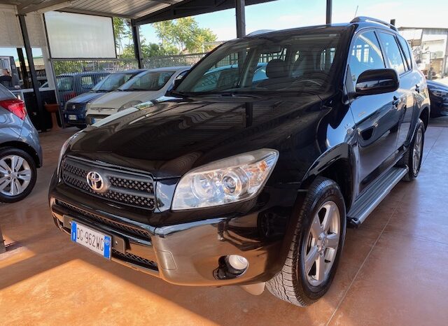 TOYOTA RAV4 2.2 D4D 136CV pieno