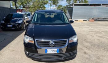 VOLKSWAGEN TOURAN 2.0 TDI DSG 140 CV UNITED pieno