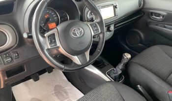 TOYOTA YARIS 1.4 D 5 PORTE pieno