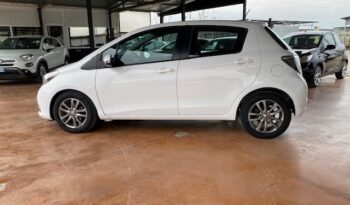 TOYOTA YARIS 1.4 D 5 PORTE pieno